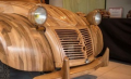 Il fabrique une Citroën 2 Cv entièrement en bois
